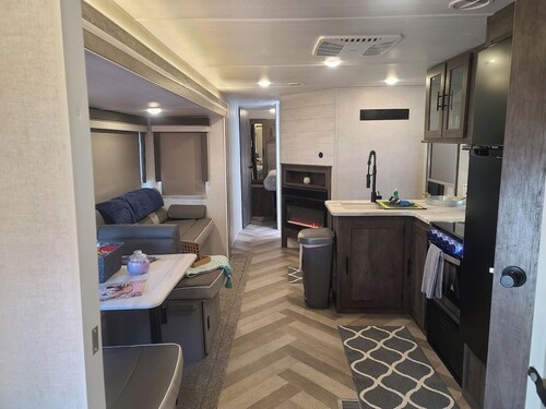 Grand Canyon RV Glamping Mini Bunkhouse Suite