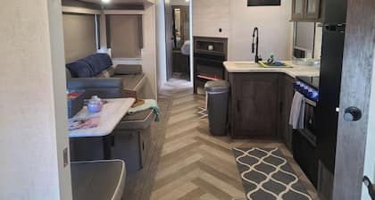 Grand Canyon RV Glamping Mini Bunkhouse Suite