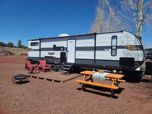 Exterior - Grand Canyon RV Glamping Mini Bunkhouse Suite (Williams)