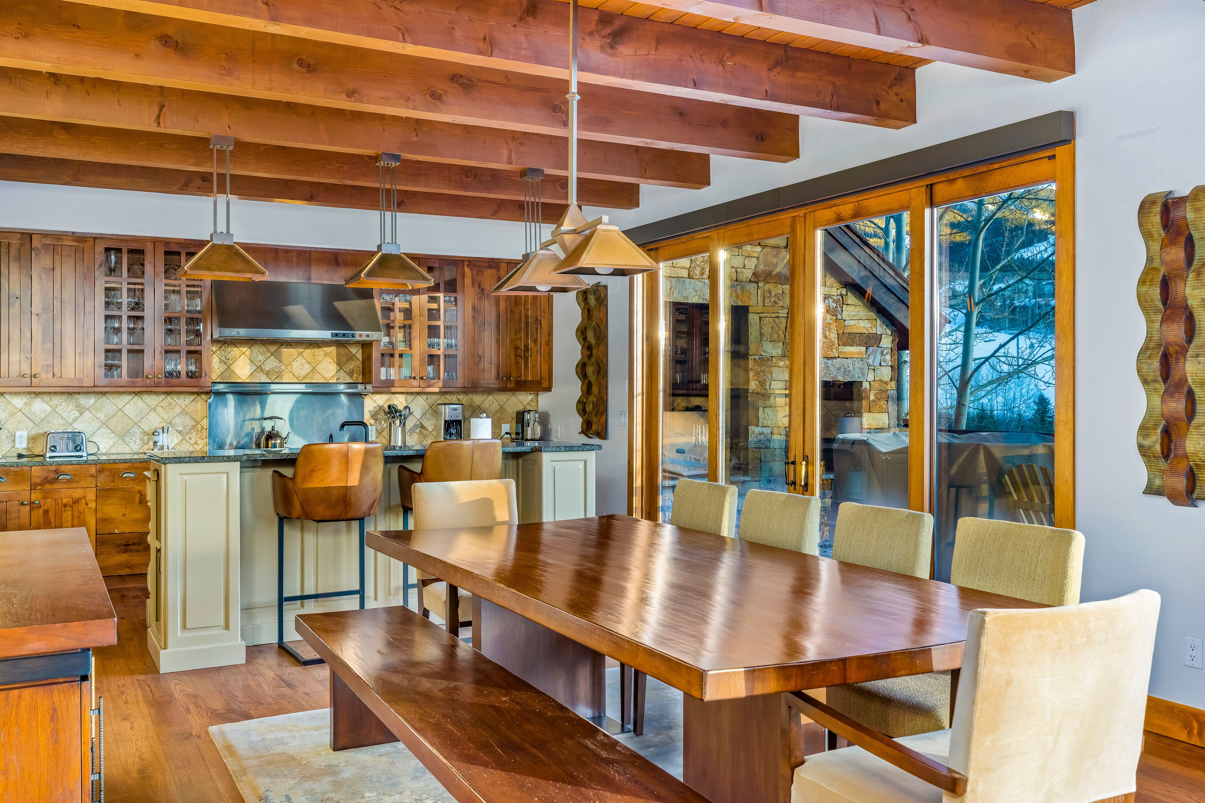 Spacious multi-level townhouse with private hot tub, grill, balcony