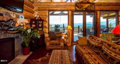 Rustic Mountain Retreat on a Peak