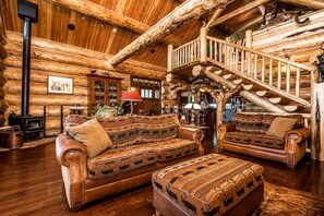 TV, fireplace - Luxury Log Retreat on 12 Acres Glacier Park, Valley Views Flathead Lake & Skiing (Kalispell)