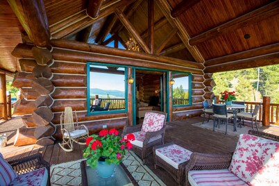 Luxury Log Retreat on 12 Acres Glacier Park, Valley Views Flathead Lake & Skiing