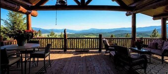 Rustic Mountain Retreat on a Peak