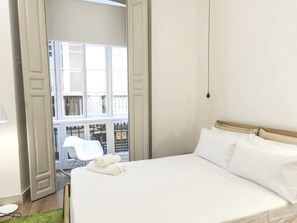 2 bedrooms, iron/ironing board, Internet, bed sheets - Del Parque Flats Santos - Mercado (Málaga)