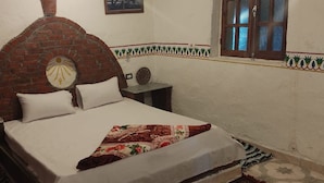 Wifi gratis, decoración personalizada y muebles diferentes