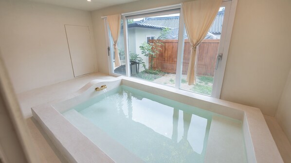 Basic Room, 2 Bedrooms (Sion(Private Villa/Self-Catering)) | 1 bedroom, free WiFi - Gyeongju Nenugnam20 Hanok Pension (Gyeongju)