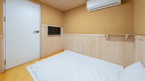 Basic Room, 2 Bedrooms (Sion(Private Villa/Self-Catering)) | 1 bedroom, free WiFi - Gyeongju Nenugnam20 Hanok Pension (Gyeongju)