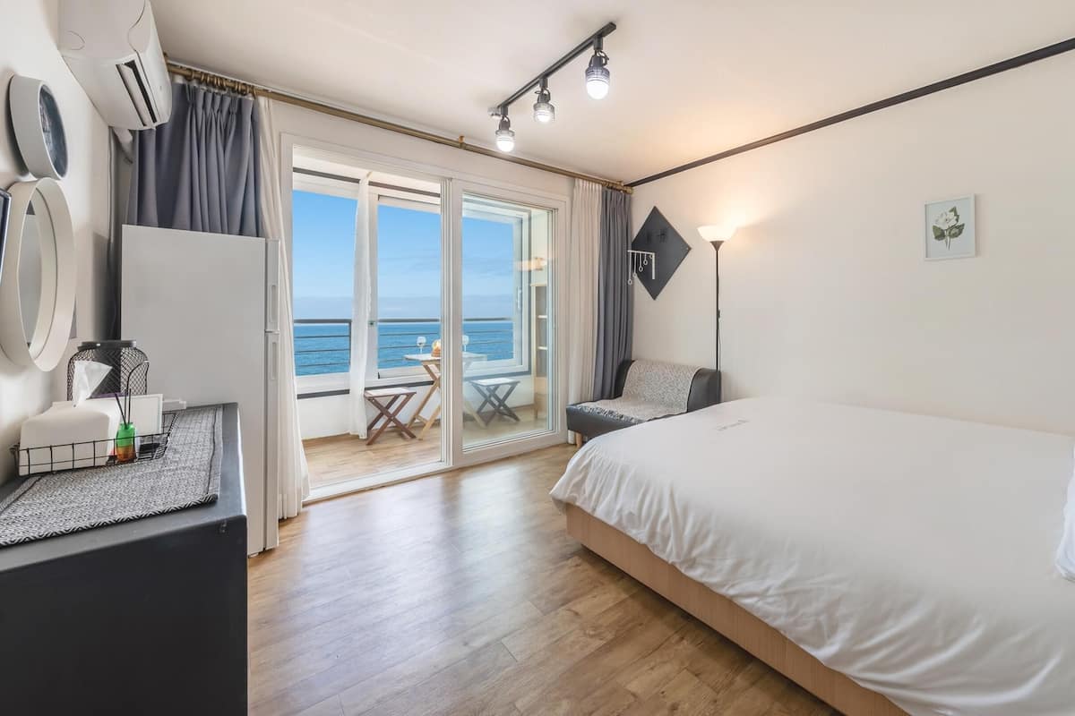 Basic Room, 1 Bedroom (401) | 1 bedroom, free WiFi