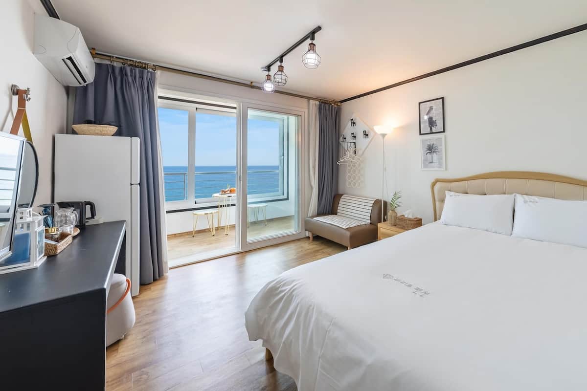 Basic Room, 1 Bedroom (403) | 1 bedroom, free WiFi
