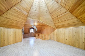 Basic Room, 2 Bedrooms (cao)