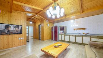 1 bedroom, WiFi (free)