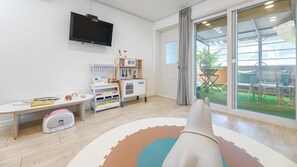 基础客房, 2 间卧室 (Spring 5(Dokchae) - Kids room) | 1 多间卧室、免费 WiFi