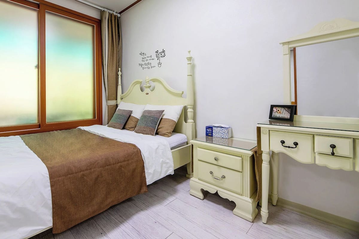 1 bedroom, WiFi (free)