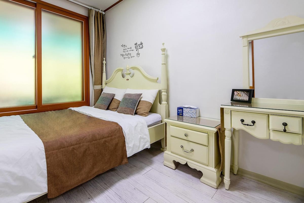 Quarto básico, 1 quarto (Rosmary) | 1 quarto, Wi-Fi de cortesia