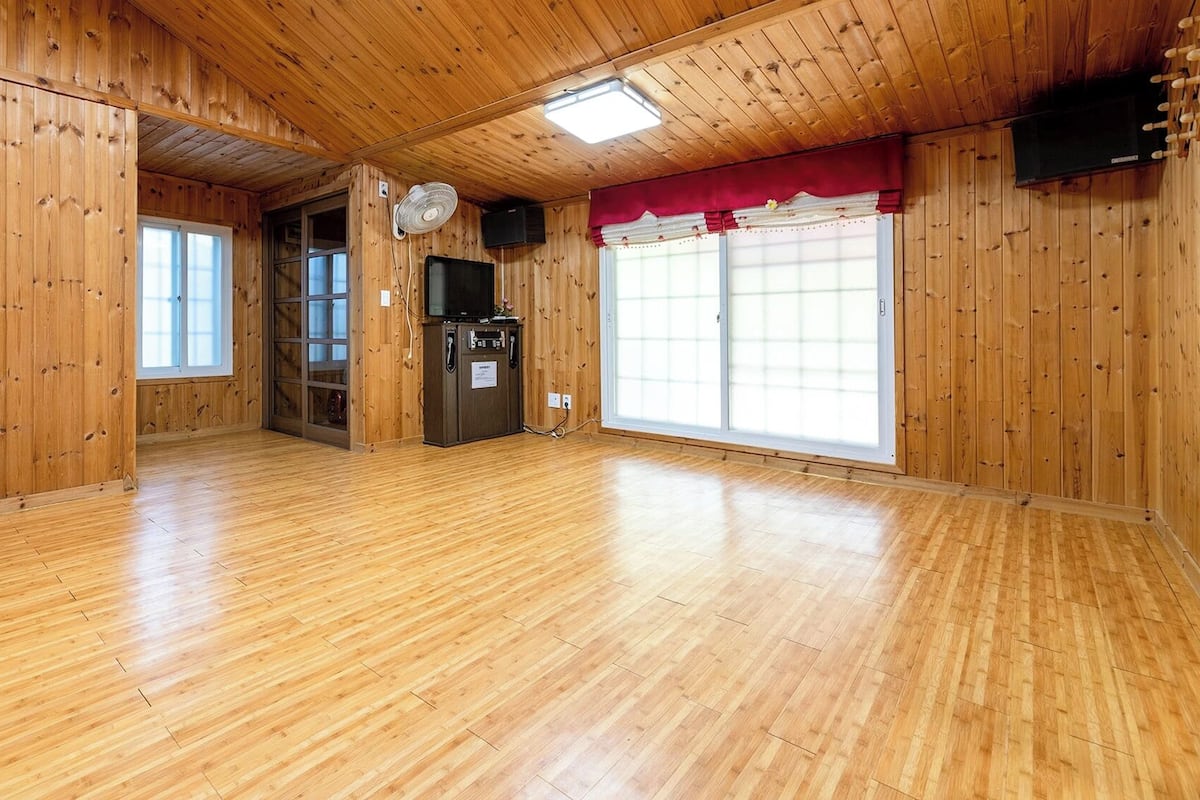1 bedroom, WiFi (free)