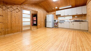 Basic Room, 1 Bedroom (Rose) | 1 bedroom, free WiFi