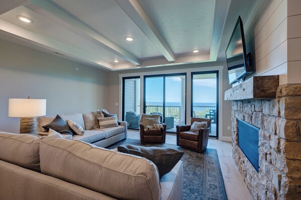Flat-screen TV, fireplace