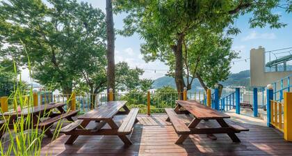 Tongyoung Blue House Spa Pension