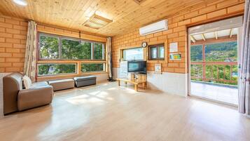 Basic Room, 1 Bedroom (A-hekjip) | 1 bedroom, free WiFi