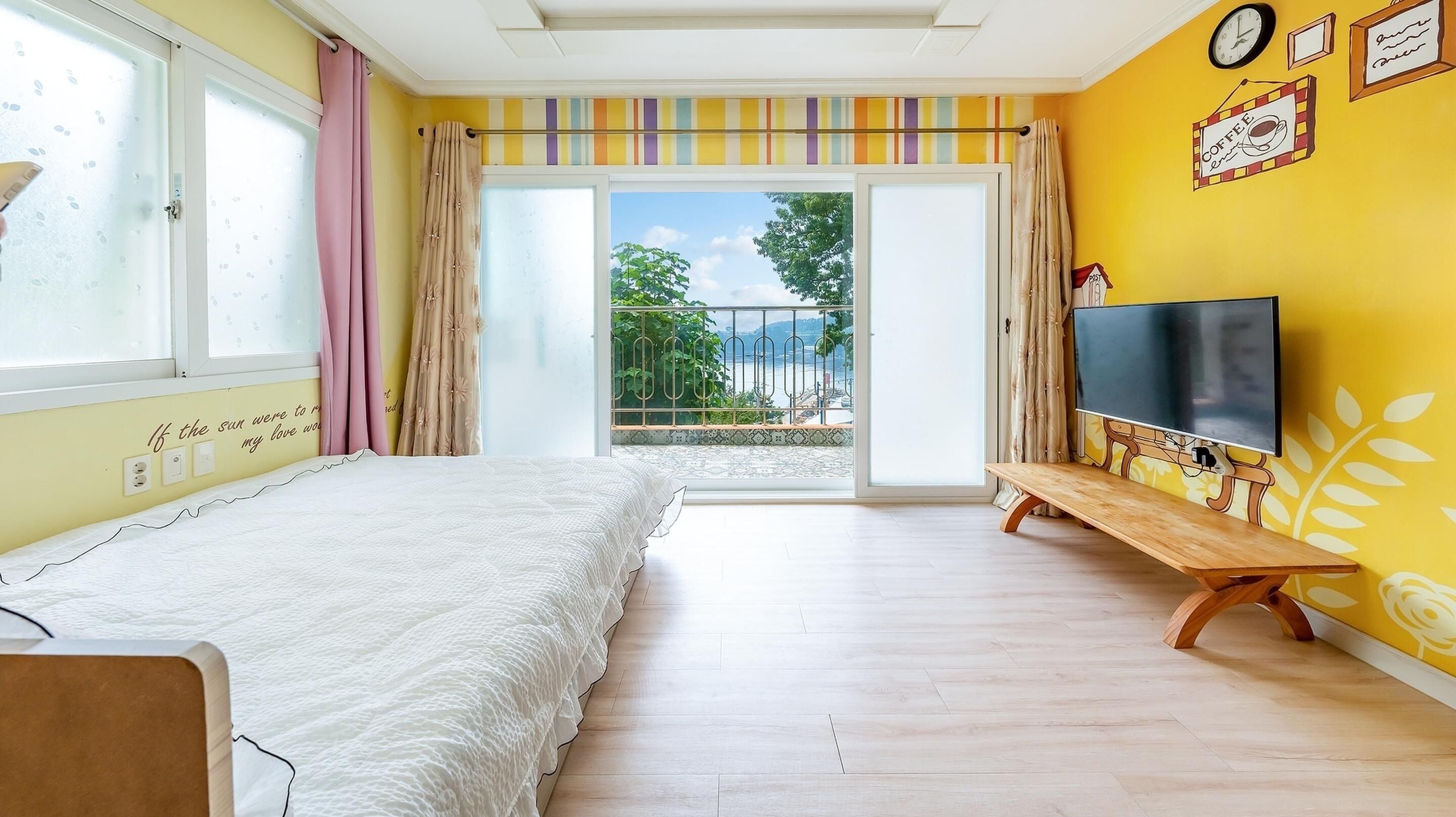 Basic Room, 1 Bedroom (B-Byeolbit) | 1 bedroom, free WiFi