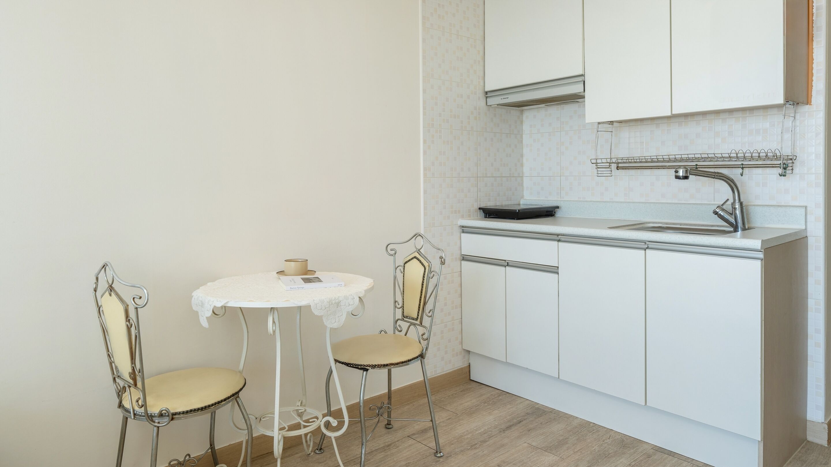 Basic Room, 1 Bedroom (Gurumpaerangikkot ( F3 )) | 1 bedroom, WiFi (free)