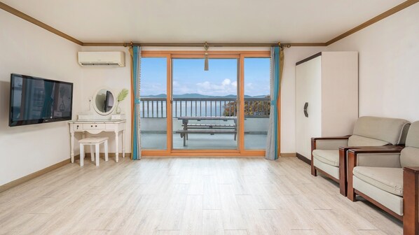 Habitación básica, 1 habitación (Galsiwonchoori ( F2 )) | 1 habitación y wifi gratis 