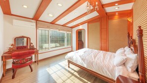 Basic Room, 5 Bedrooms (Santamaria (BBQ)) | 1 bedroom, free WiFi