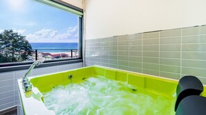 Basic Room, 1 Bedroom (Emersist ( Spa )) | 1 bedroom, free WiFi - Gangneung Pradaevas Pension (Gangneung)