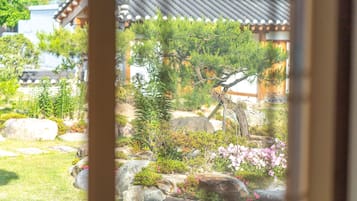 Basic Room, 1 Bedroom (Moogungwha) | 1 bedroom, free WiFi