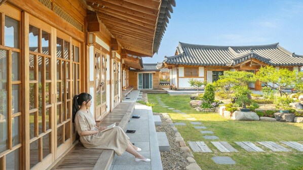 Exterior - Gyeongju Wadamjung Hanok Pension (Gyeongju)