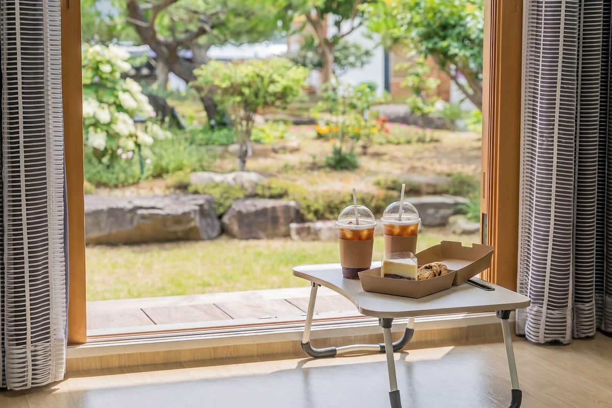 Basic Room, 1 Bedroom (Yeonsanhong)
