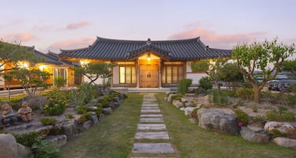 Gyeongju Wadamjung Hanok Pension