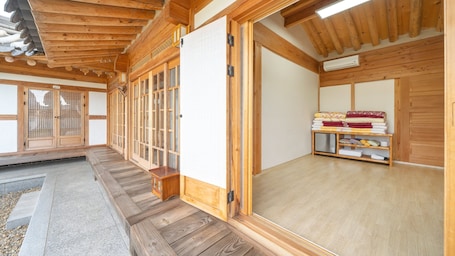 Habitación básica, 1 habitación (Heabaragi) | 1 dormitorio y wifi gratis. Gyeongju Wadamjung Hanok Pension