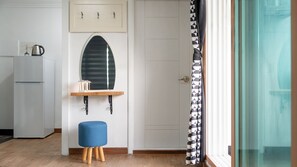 Basic Room, 1 Bedroom (Iris 304(Ocean View)) | 1 bedroom, free WiFi - Gangneung Undukmaru Pension (Gangneung)