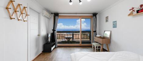 Basic Room, 1 Bedroom (Shapran 201(Ocean View)) | 1 bedroom, WiFi (free)