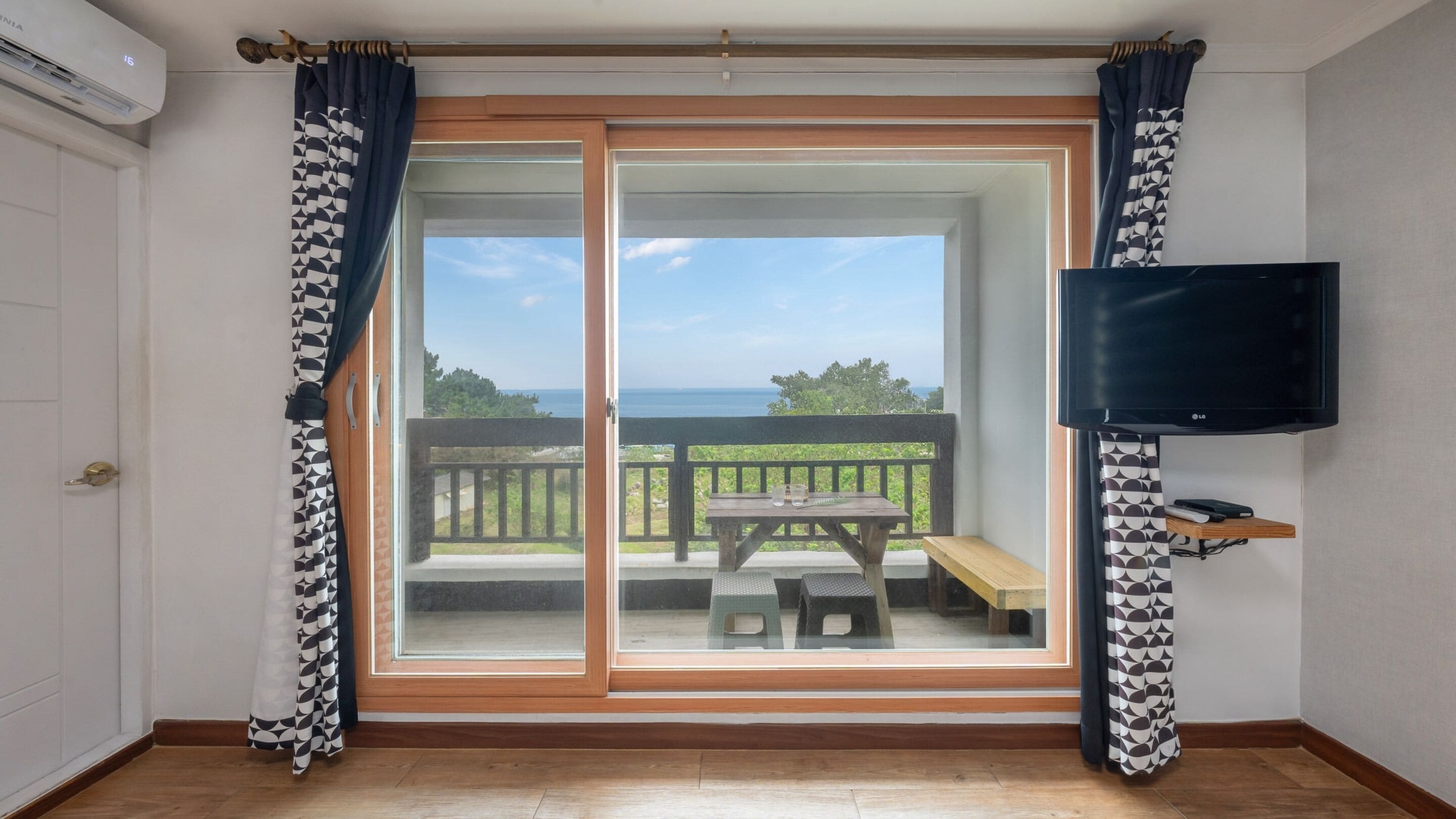 Quarto básico, 1 quarto (Iris 304(Ocean View)) | 1 quarto, Wi-Fi de cortesia