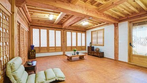 ห้องเบสิก, 2 ห้องนอน (Sundojae) | 1 ห้องนอน, Wi-Fi ฟรี