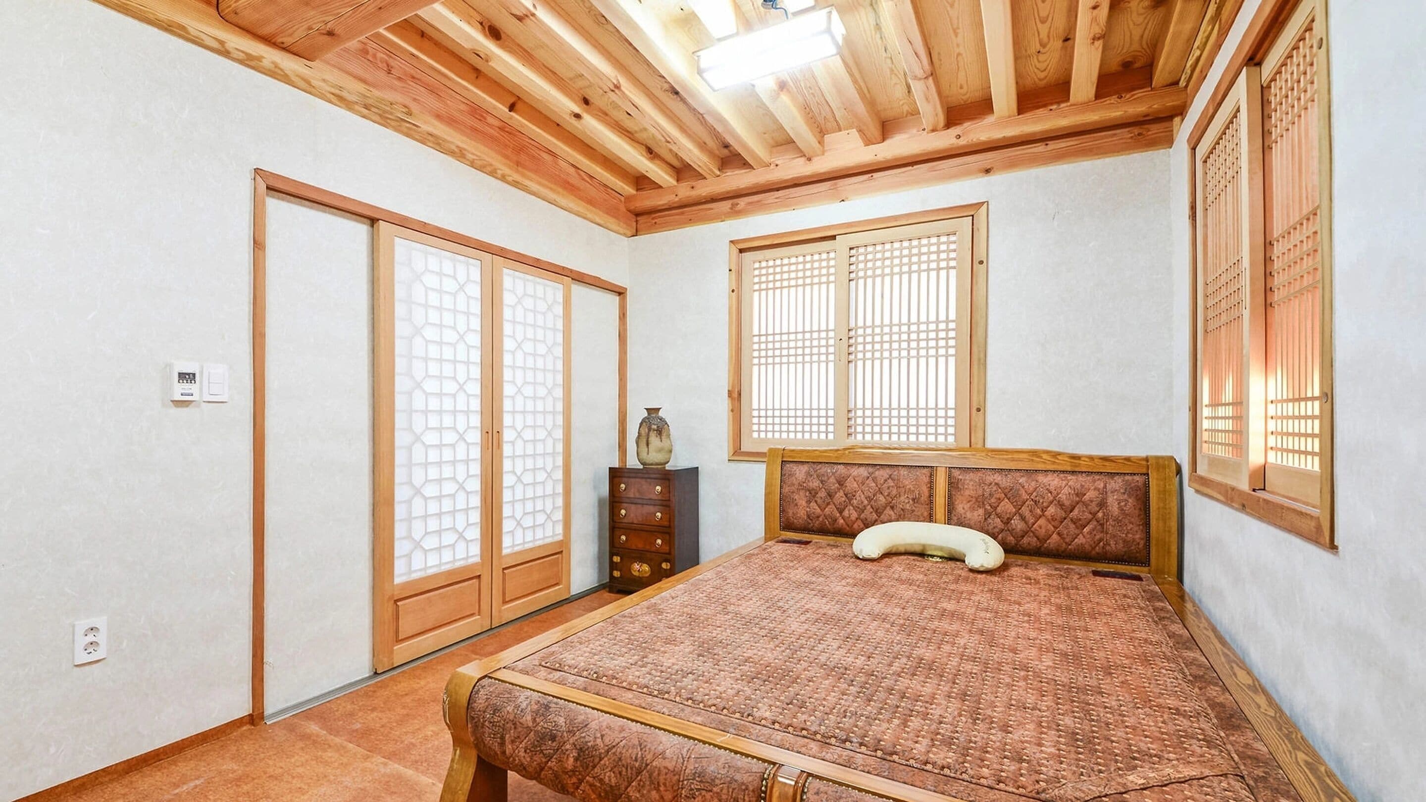 Basic Room, 2 Bedrooms (Sundojae) | 1 bedroom, free WiFi