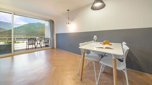 Basic Room, 1 Bedroom (Jasmine(River View)) - Gapyeong Rowa River View Pension (Gapyeong)