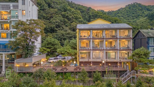 Gapyeong Rowa River View Pension