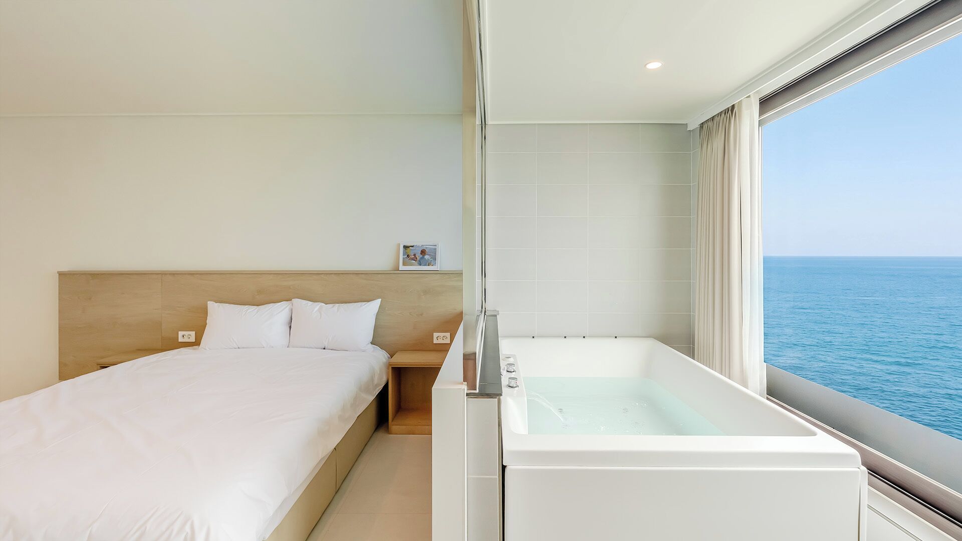 Basic-Zimmer, 1 Schlafzimmer (Room304(Spa/OceanView/NoCooking)) | 1 Schlafzimmer, kostenloses WLAN