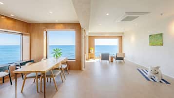 Basic Room, 1 Bedroom (Room201(PremiumRoom/OceanView)) | 1 bedroom, WiFi (free)