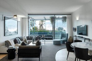 TV, Hulu, streaming services, offices