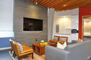 テレビ、ステレオ