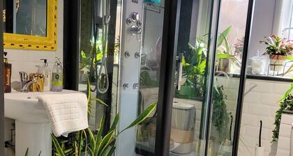 3 Bed Townhouse Sleeps 6 with WiFi