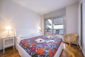 3 chambres, fer et planche à repasser, Wi-Fi, draps fournis