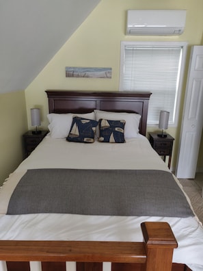 2 chambres, fer et planche à repasser, Wi-Fi gratuit, draps fournis