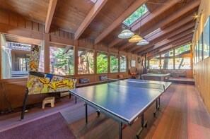 Games room - Close to Village Gondola, Mammoth 494 (Mammoth Lakes)