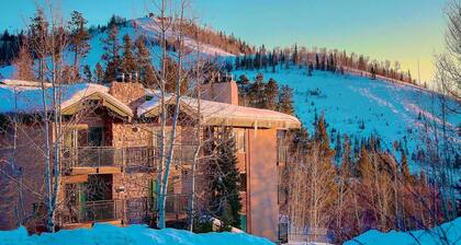 Epic Mountain Setting—100 Yds to Trails, Heated Pool, Hot Tub, Grill, Decks, W/D, Stunning Views!